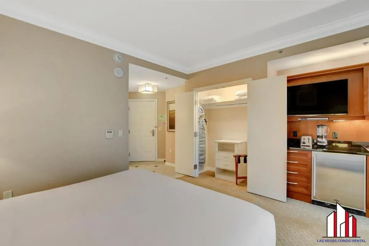 Holiday home Mgm Signature-18-703 Strip View Jacuzzi Studio Las Vegas