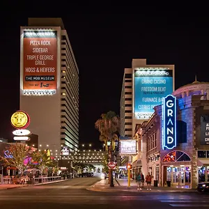 Downtown Grand & Casino 酒店